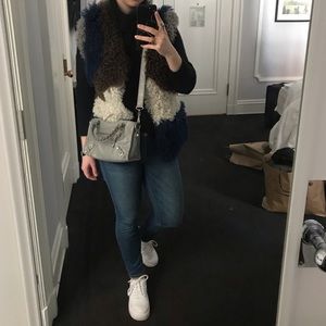 Curly shearing multicolour vest